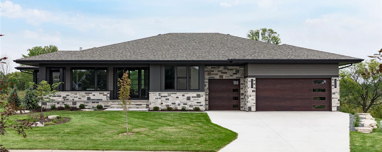 Palmer Prairie with a Modern Flare: Exterior Face View