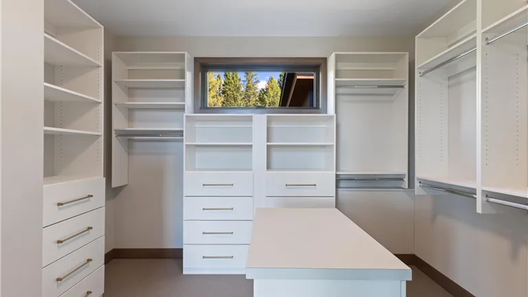 Buck Ridge Ranch: Closet Built-ins