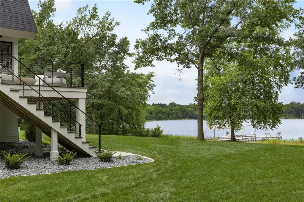 Charming family home with a garden and lake view.