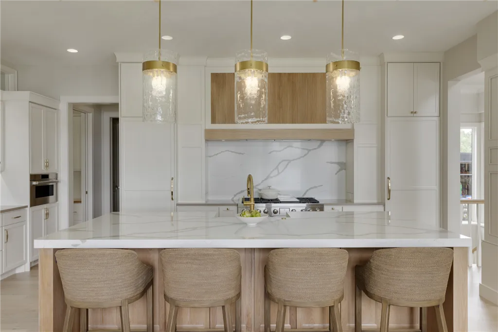 Luxurious contemporary dining room with elegant furnishings and modern design.