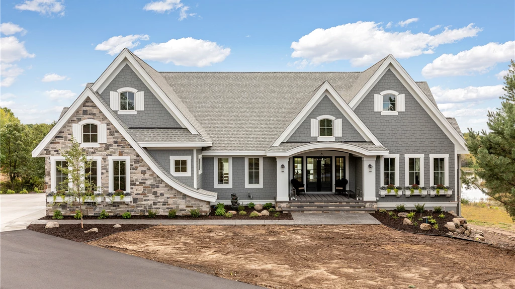 Hidden Waters Classic Cottage - Exterior 1