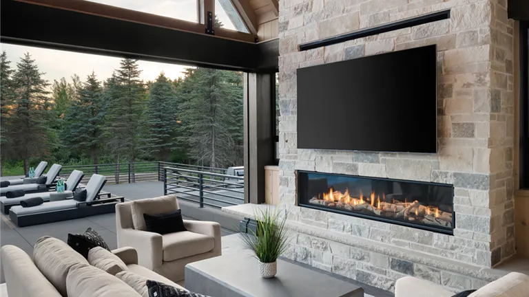 Modern Luxe on Majestic Pines - Four Season Porch