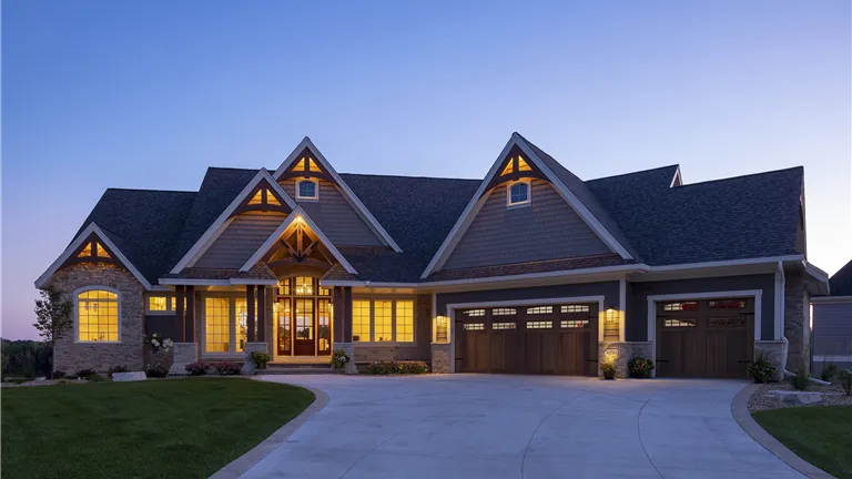 Royal Club Waterfront Cottage- Exterior Night